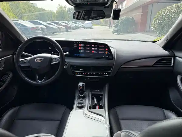 Cadillac CT5 2024