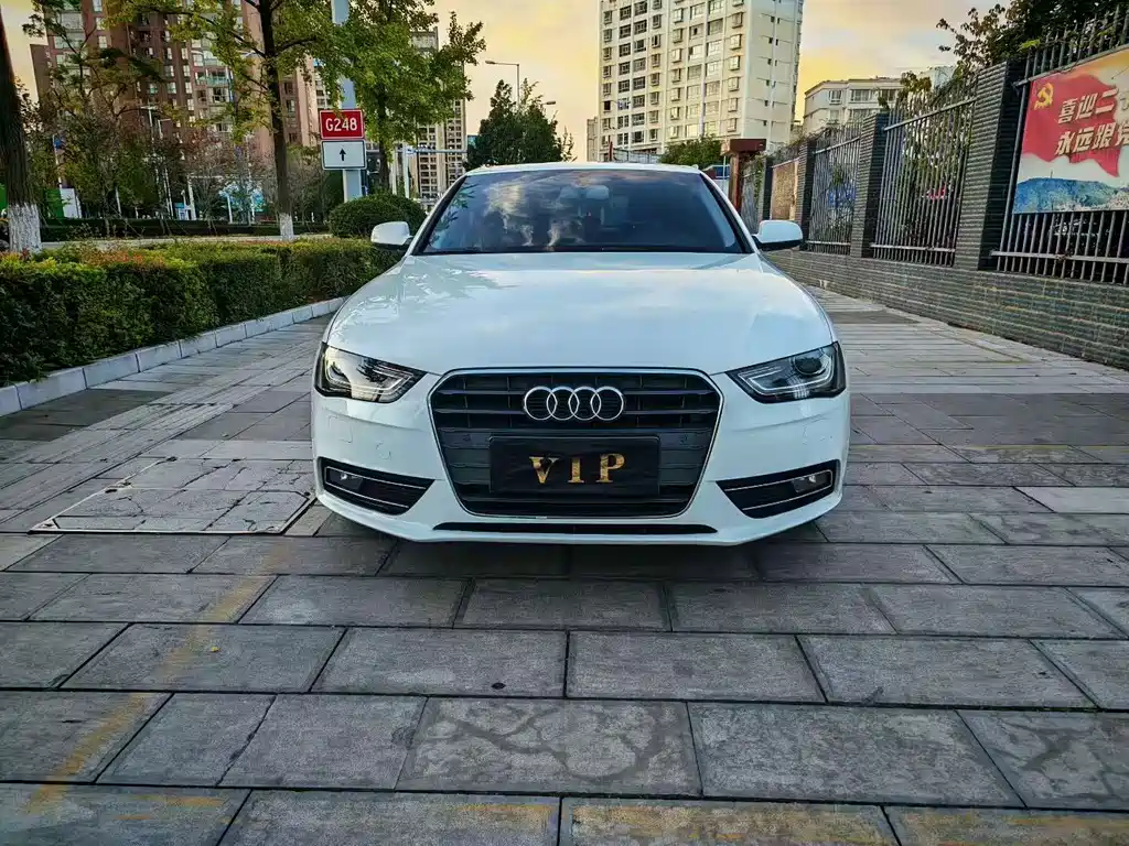 Audi A4L 2014