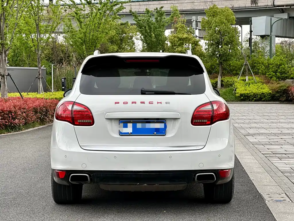 Porsche Cayenne 2012 — фото 5