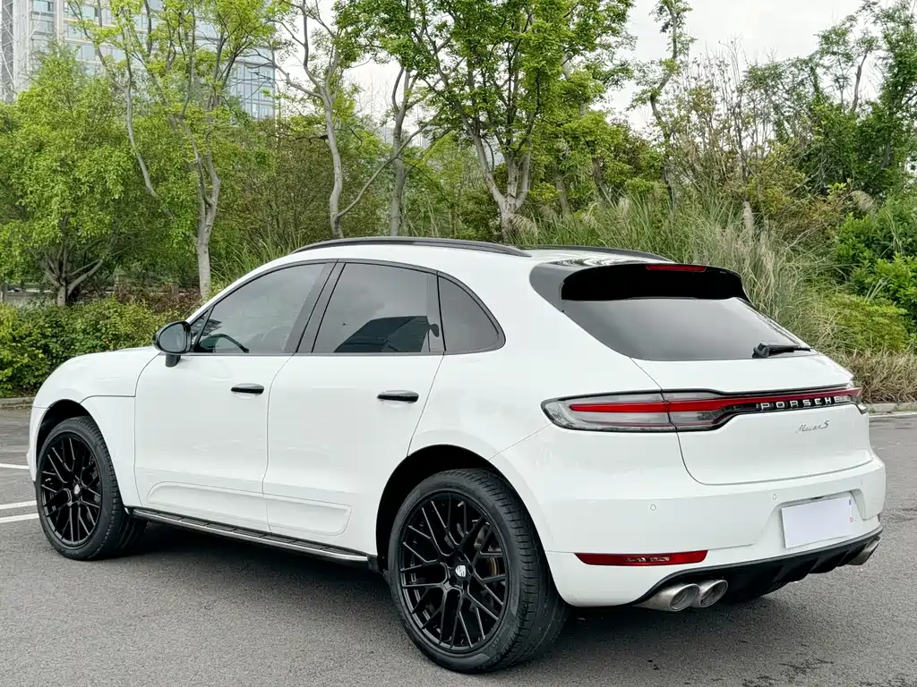 Porsche Macan 2020 — фото 16