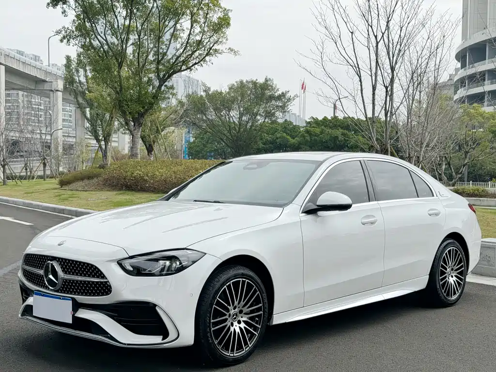 Mercedes-Benz C-Class 2023 — фото 1