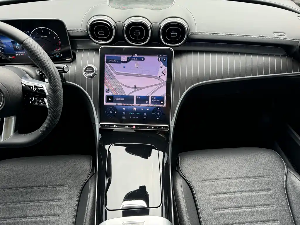 Mercedes-Benz C-Class 2023 — фото 9