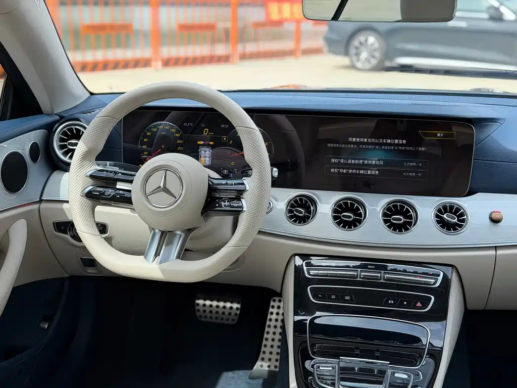 Mercedes-Benz E-Class 2022 — фото 17