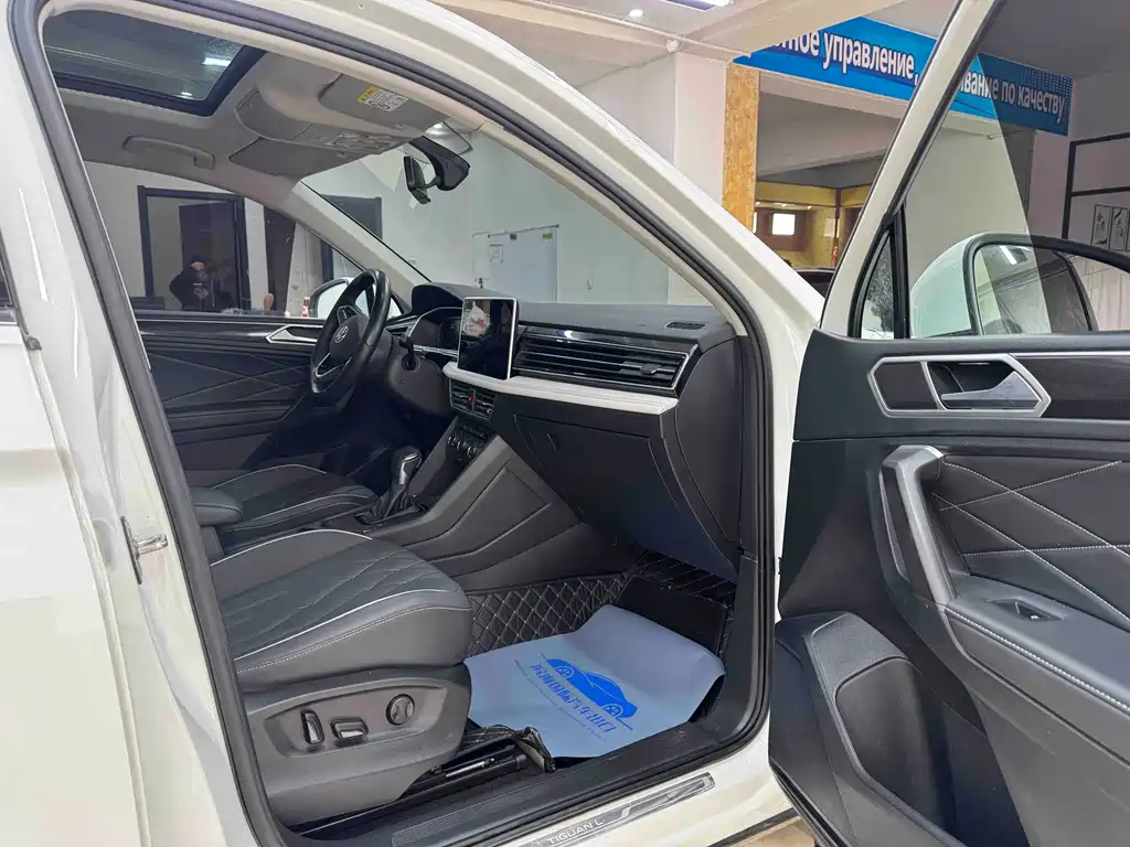 Volkswagen Tiguan L 2022 — фото 10