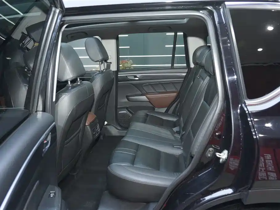 GAC Motor Trumpchi GS7 2018 — фото 17