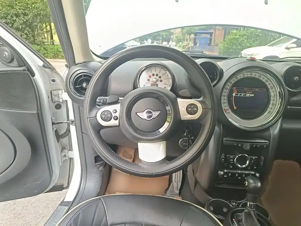 MINI Countryman 2014 — фото 11