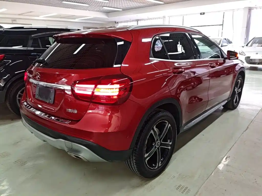 Mercedes-Benz GLA 2018 — фото 7