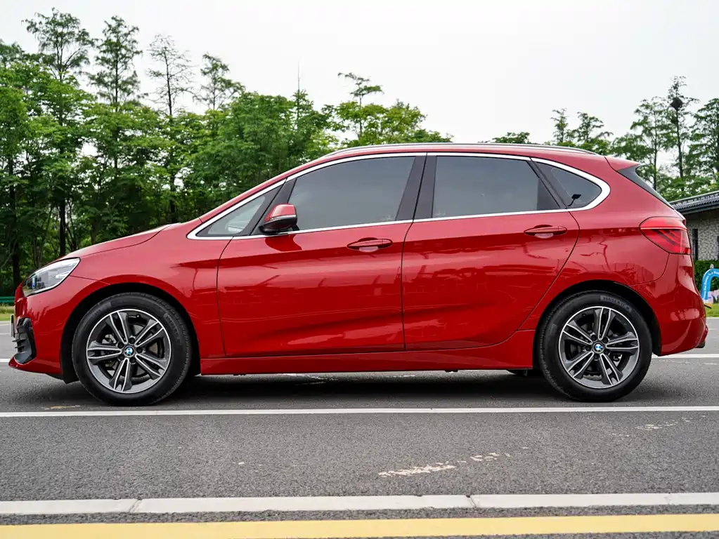BMW 2 Series Active Tourer 2018 — фото 3