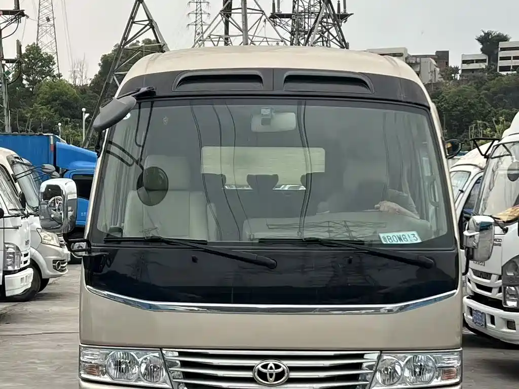 Toyota Coaster 2017 — фото 2