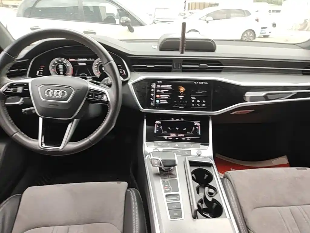Audi A6L 2021 — фото 10