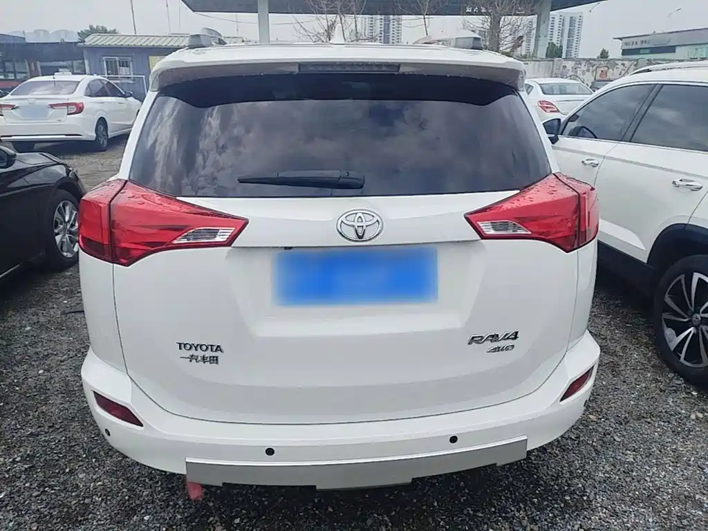Toyota RAV4 2016
