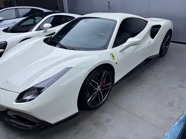 Ferrari 488 2019