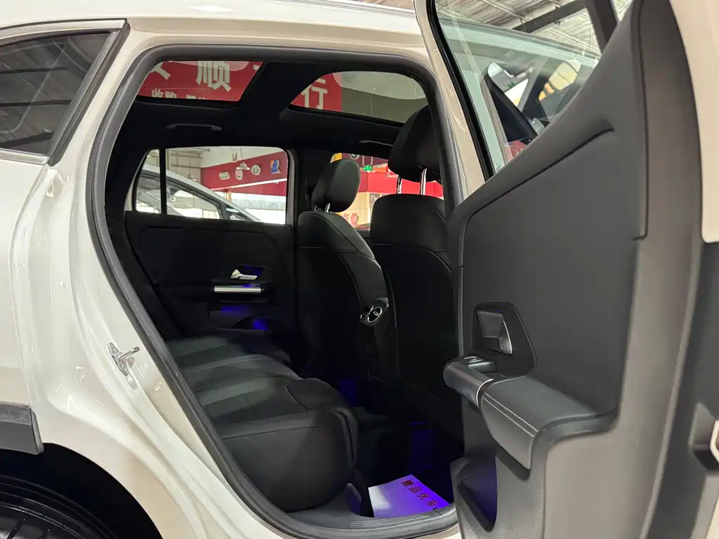 Mercedes-Benz GLA 2021