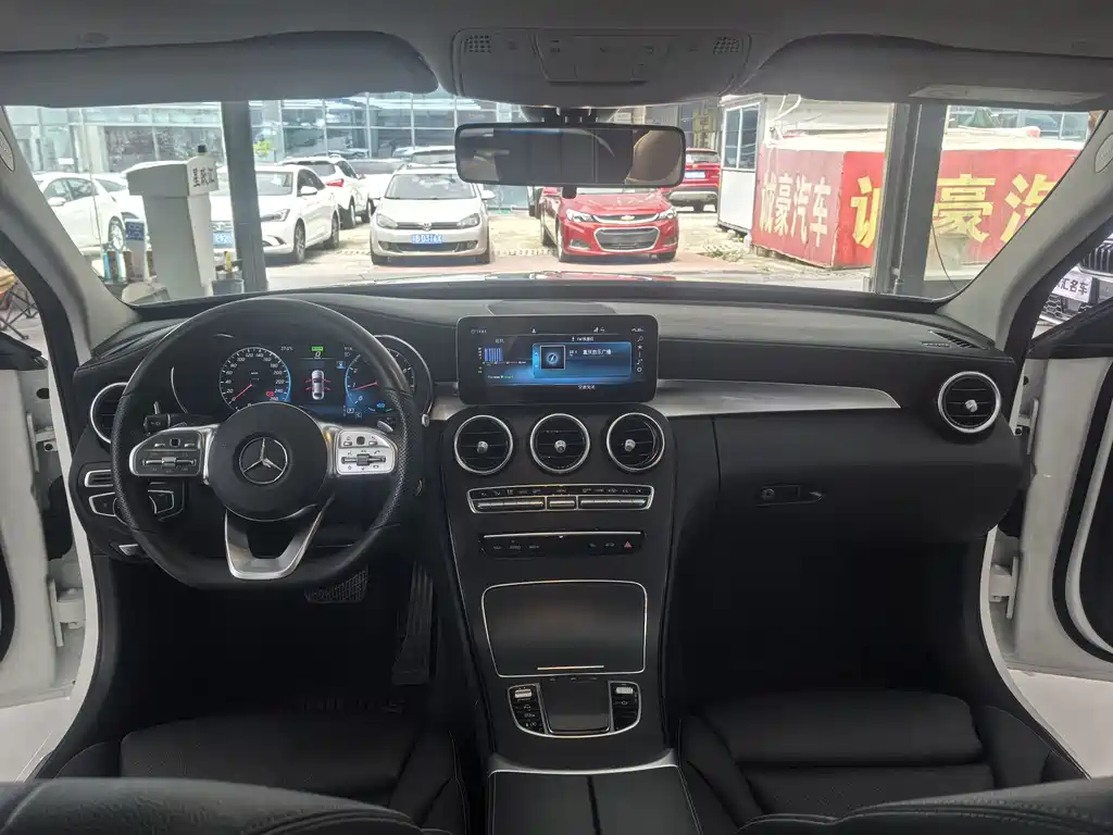 Mercedes-Benz C-Class 2021 — фото 10