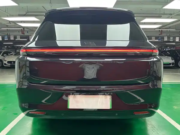 Li Auto L8 2023