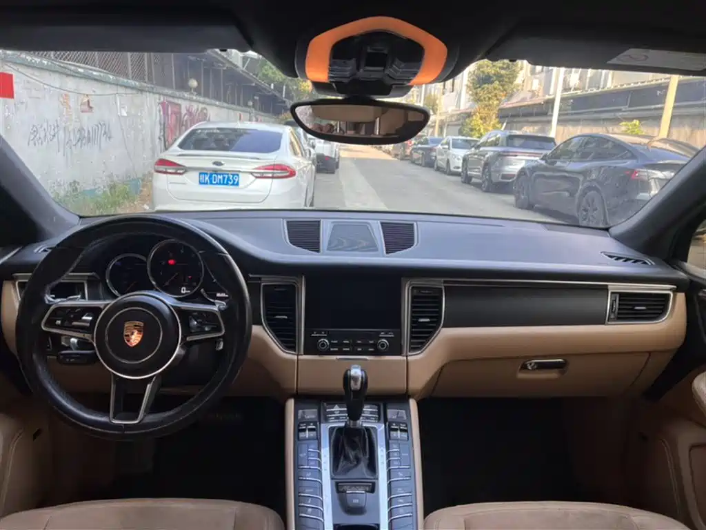 Porsche Macan 2017 — фото 8