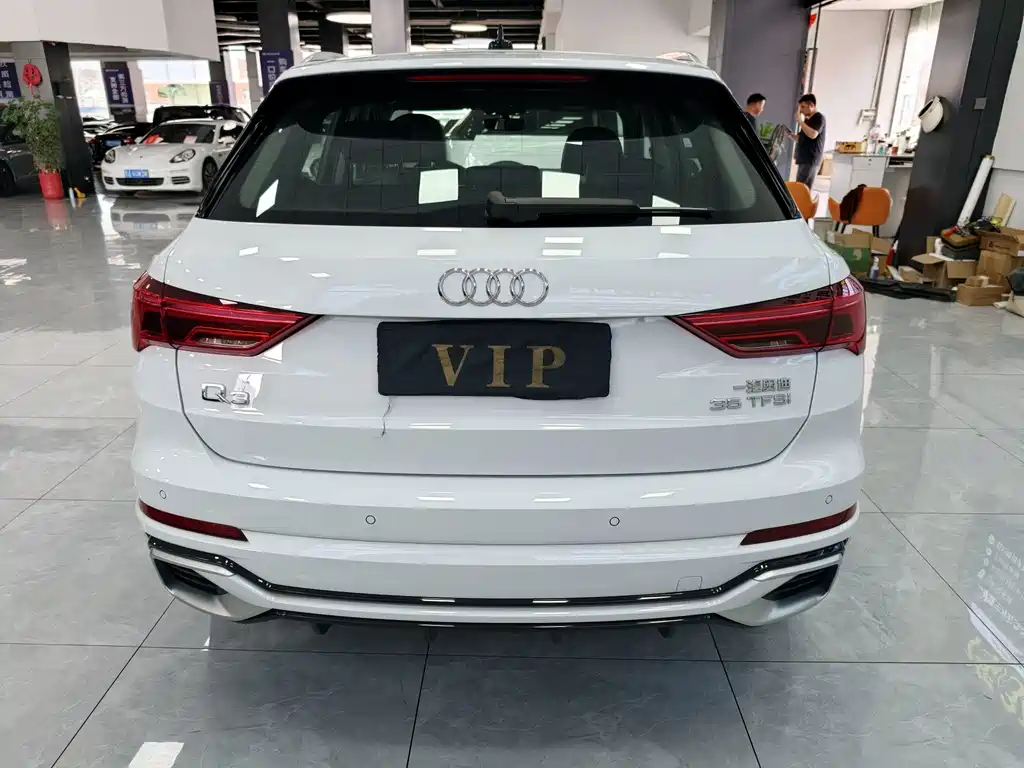 Audi Q3 2024 — фото 18