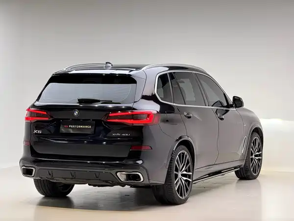 BMW X5 2023