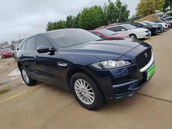 Jaguar F-PACE 2018
