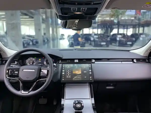 Land Rover Range Rover Velar 2024