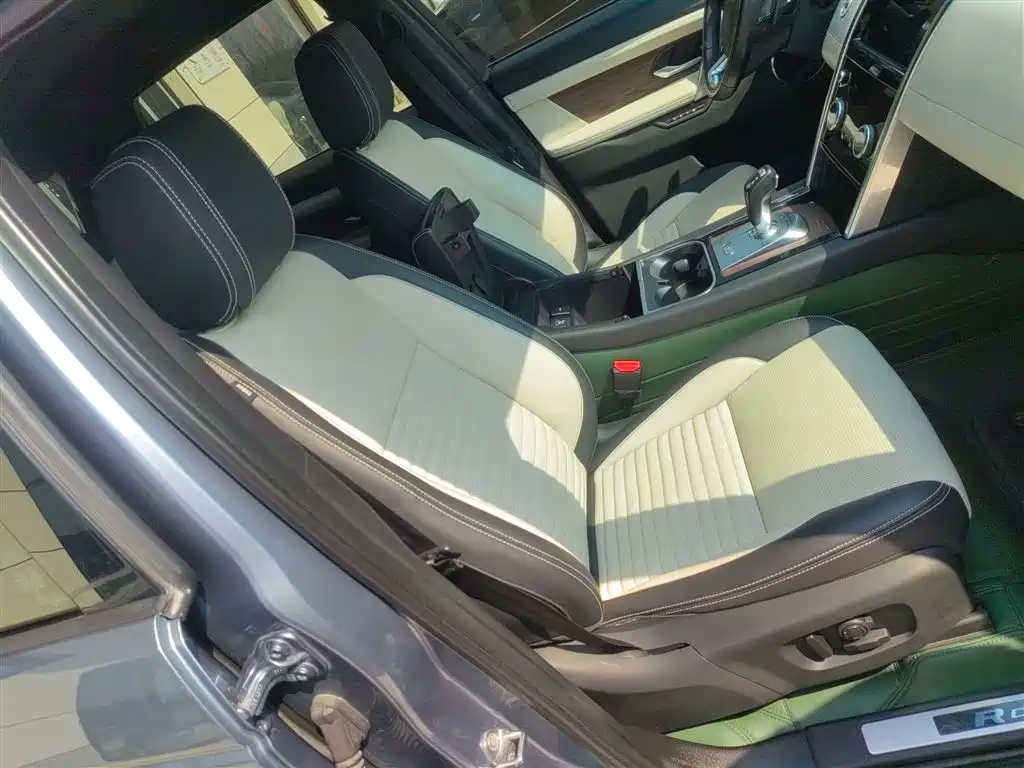Land Rover Discovery Sport 2020 — фото 20