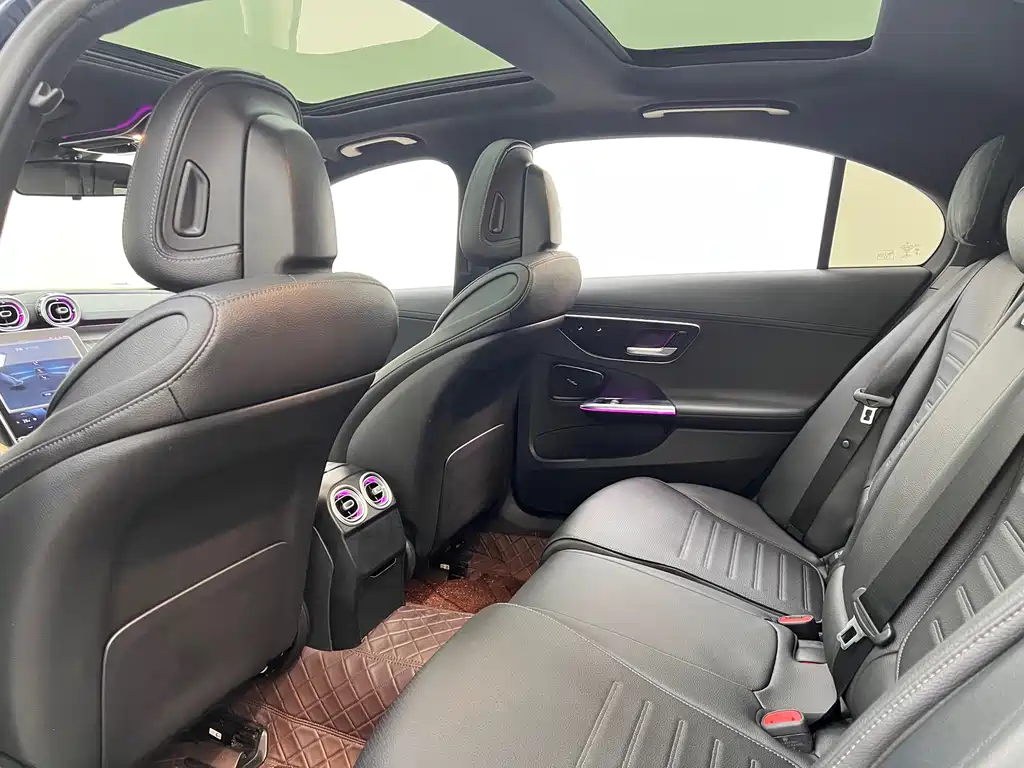 Mercedes-Benz C-Class 2022 — фото 18