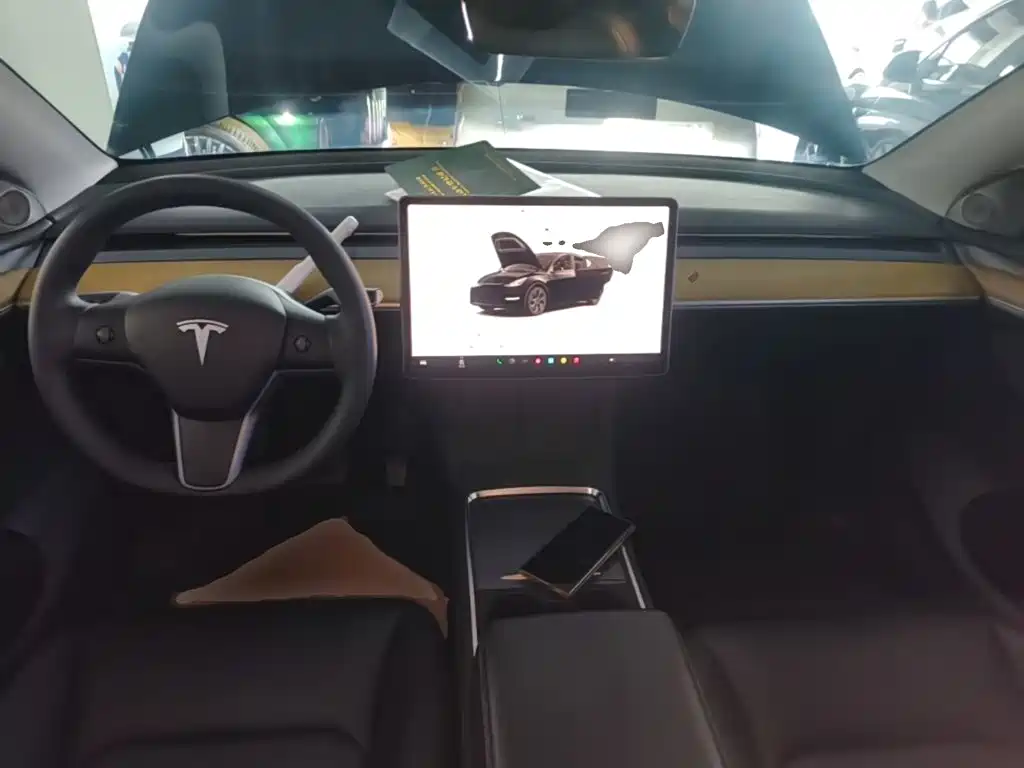Tesla Model Y 2023 — фото 10