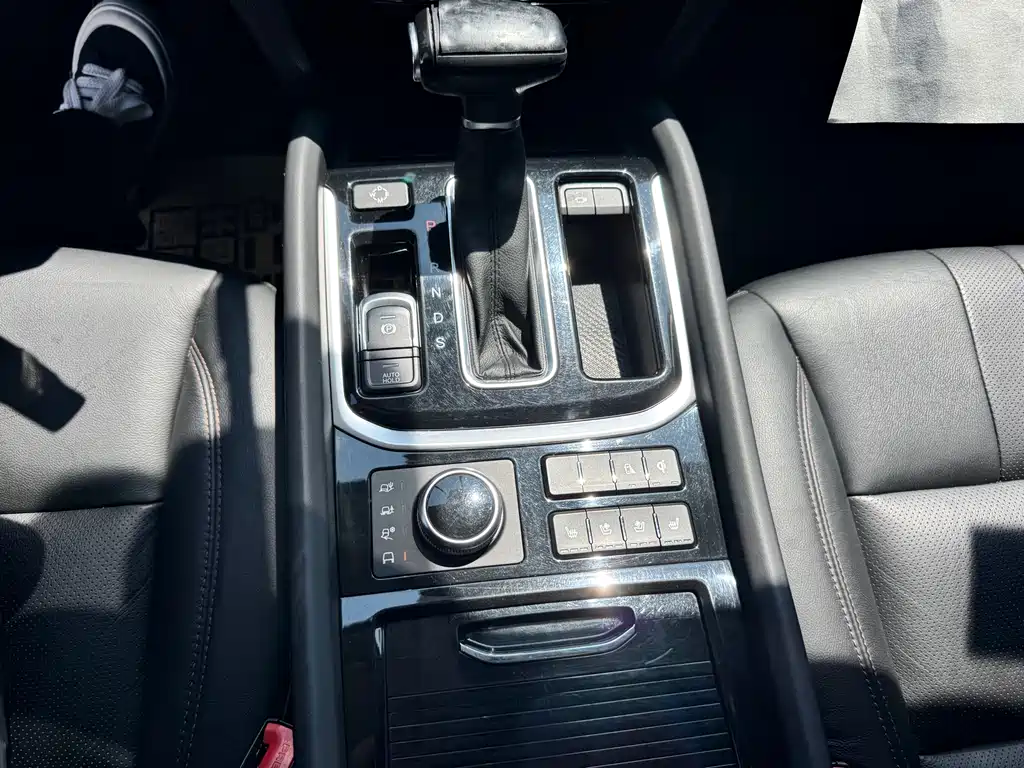 GAC Motor Trumpchi GS8 2018 — фото 8