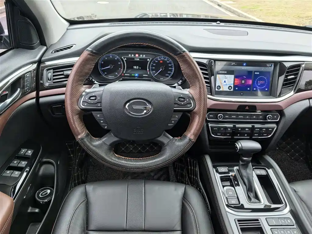 GAC Motor Trumpchi GS8 2019 — фото 22
