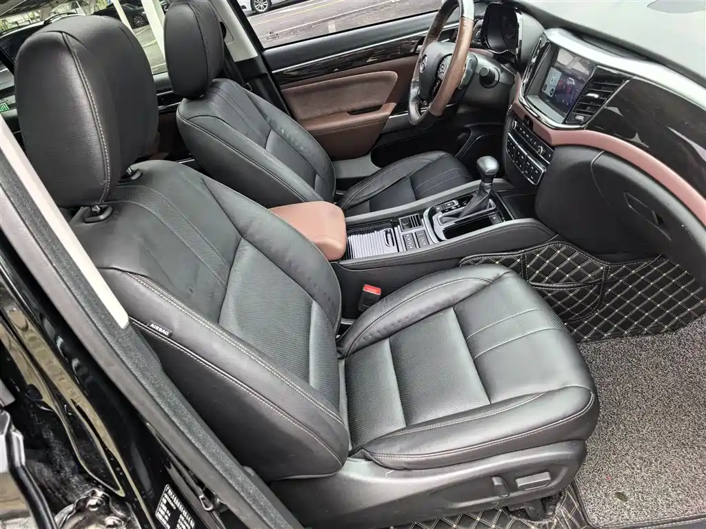 GAC Motor Trumpchi GS8 2019 — фото 25