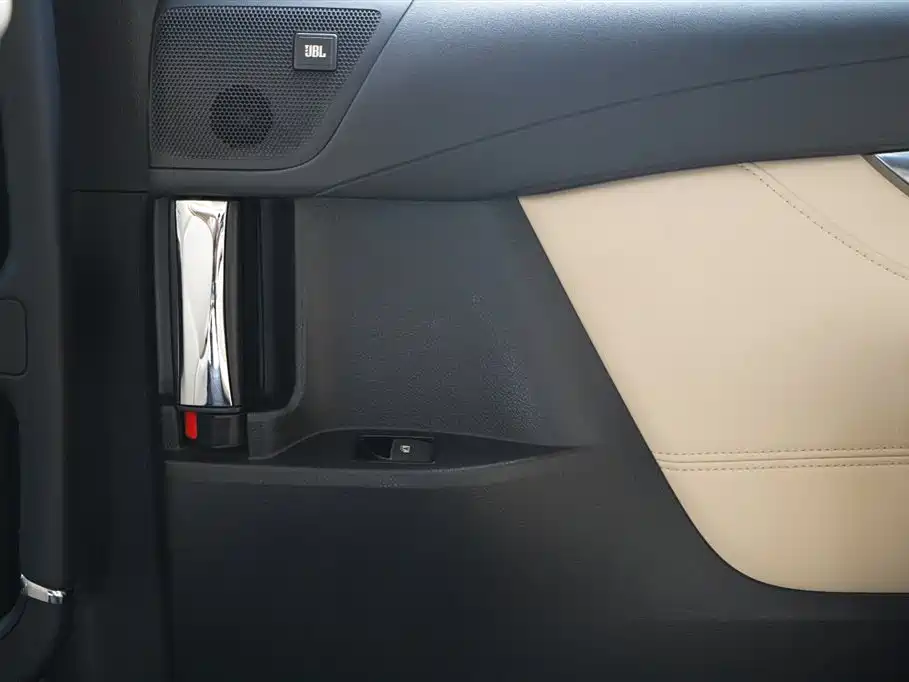 Toyota Vellfire 2021 — фото 16
