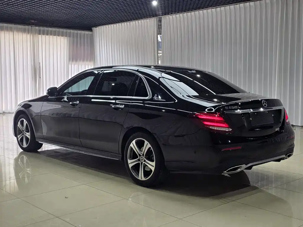 Mercedes-Benz E-Class 2020 — фото 7