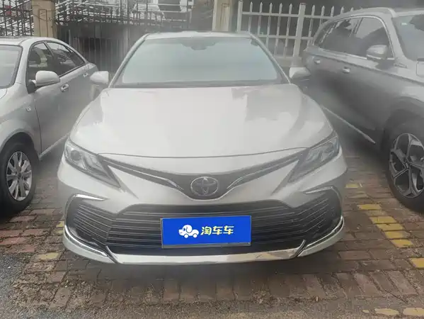 Toyota Camry 2021