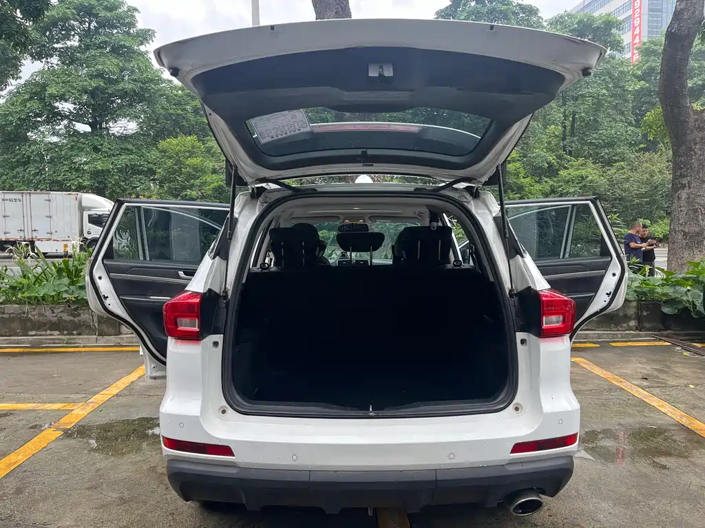 Haval M6 2019 — фото 11