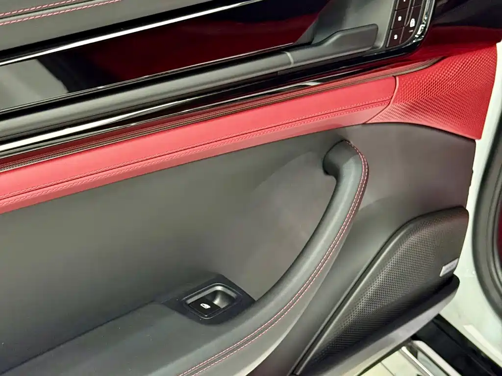 Porsche Panamera 2025 — фото 17