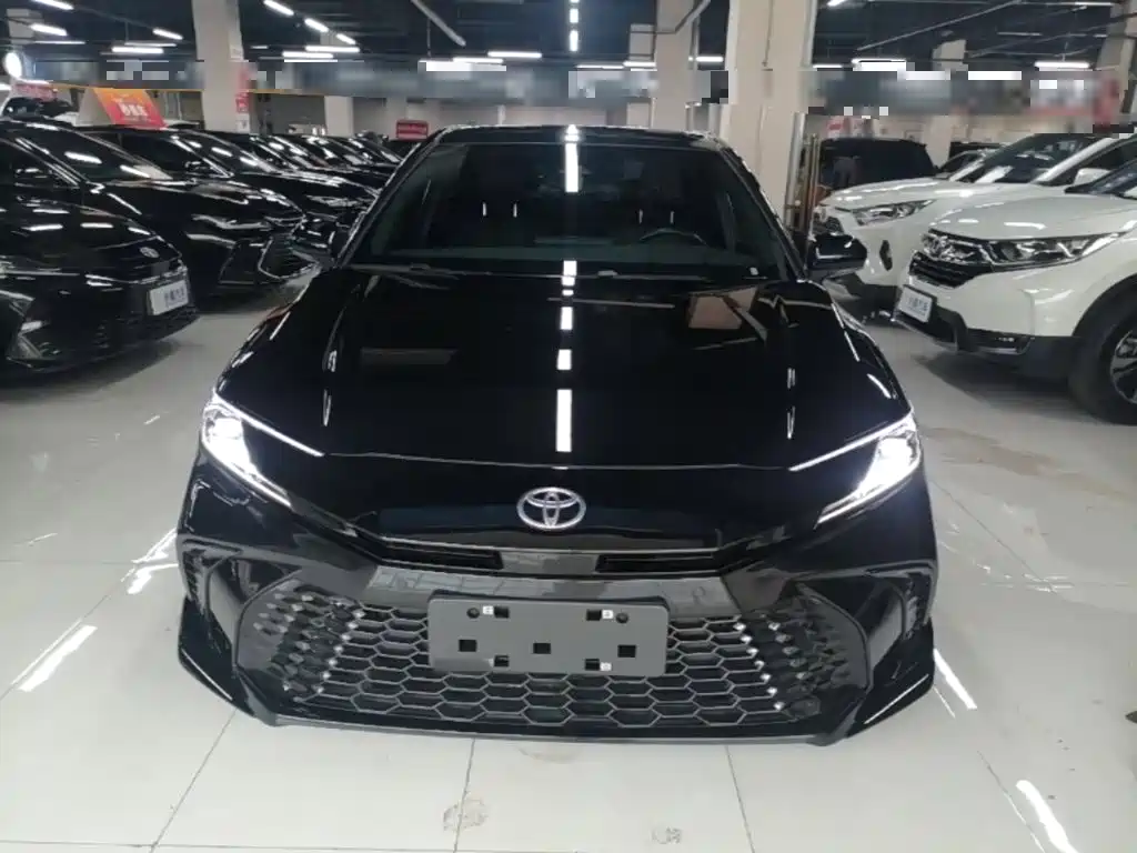 Toyota Camry 2024