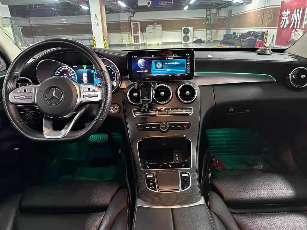 Mercedes-Benz C-Class 2019 — фото 12