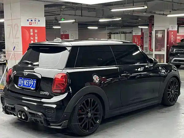 MINI MINI 2018