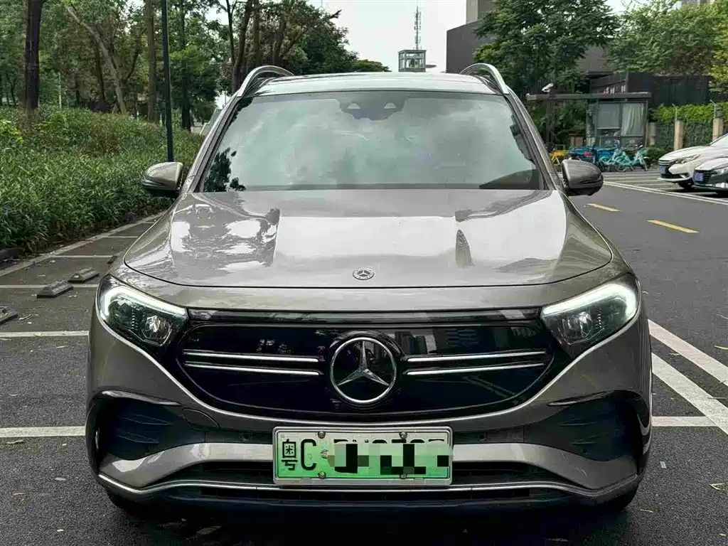 Mercedes-Benz EQB 2022
