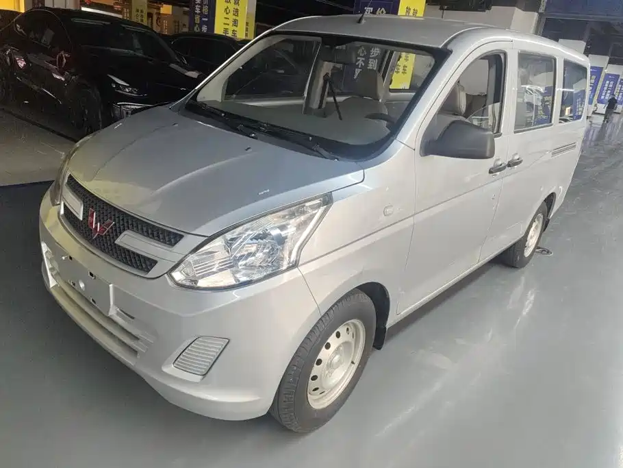Wuling Rongguang V 2019 — фото 1