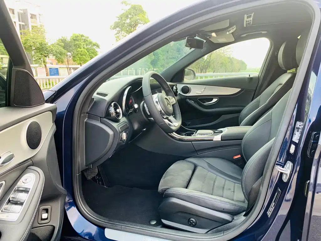 Mercedes-Benz C-Class 2019