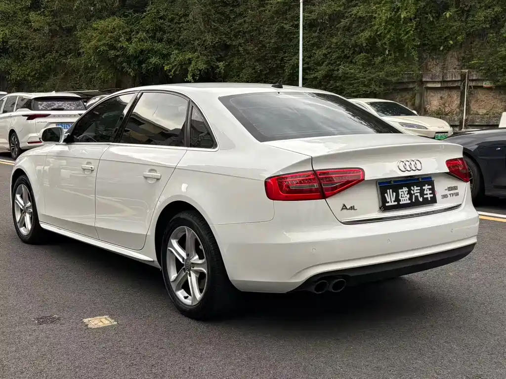 Audi A4L 2015 — фото 6