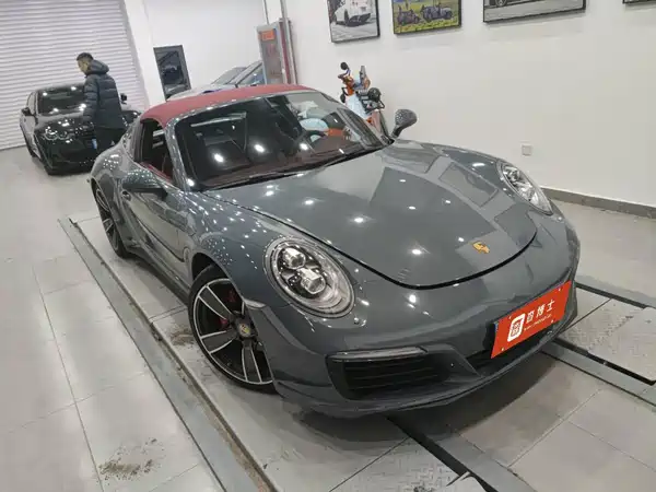 Porsche 911 2016