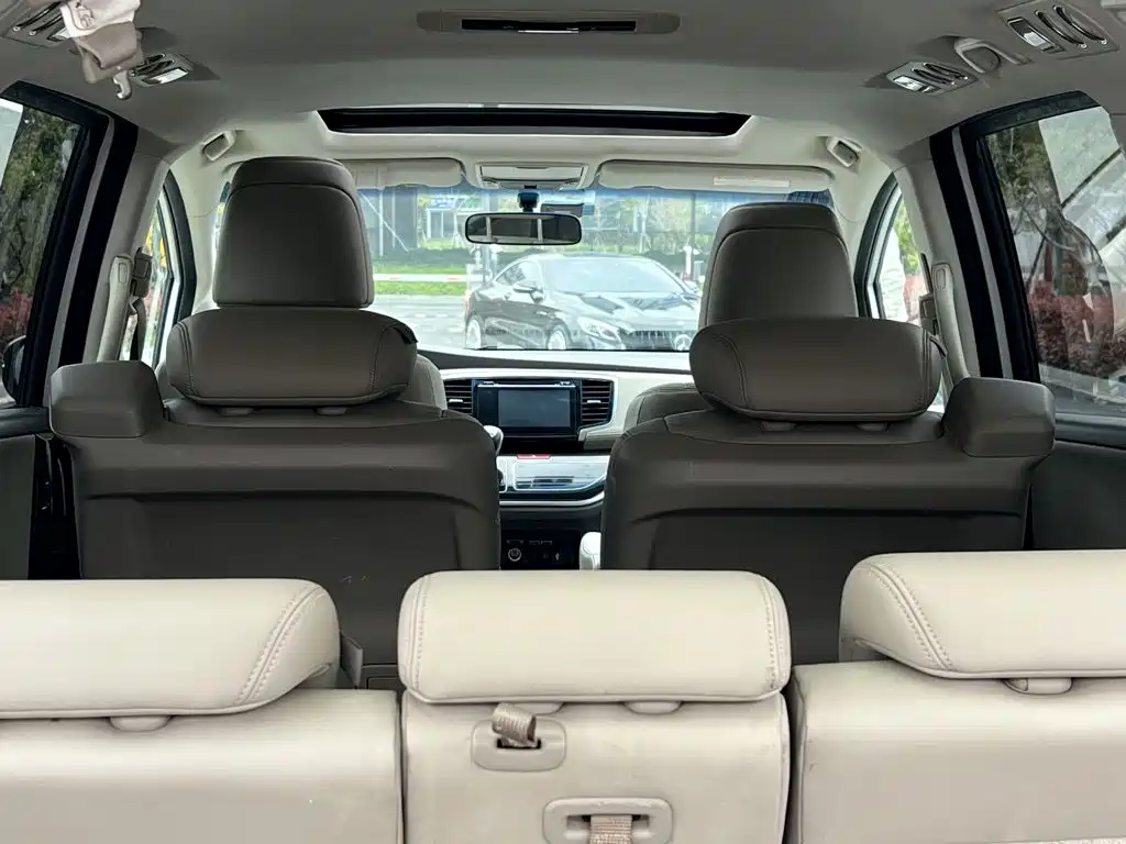 Honda Odyssey 2015 — фото 12