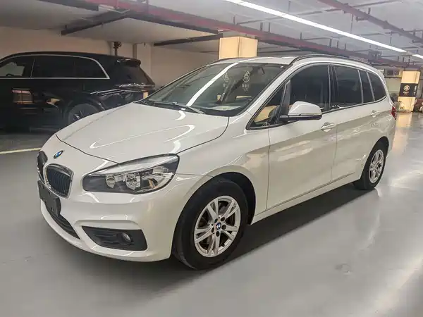 BMW 2 Series Wagon 2018