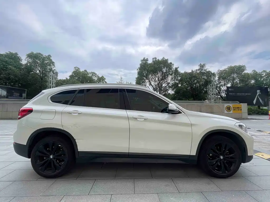 BMW X1 2021 — фото 10