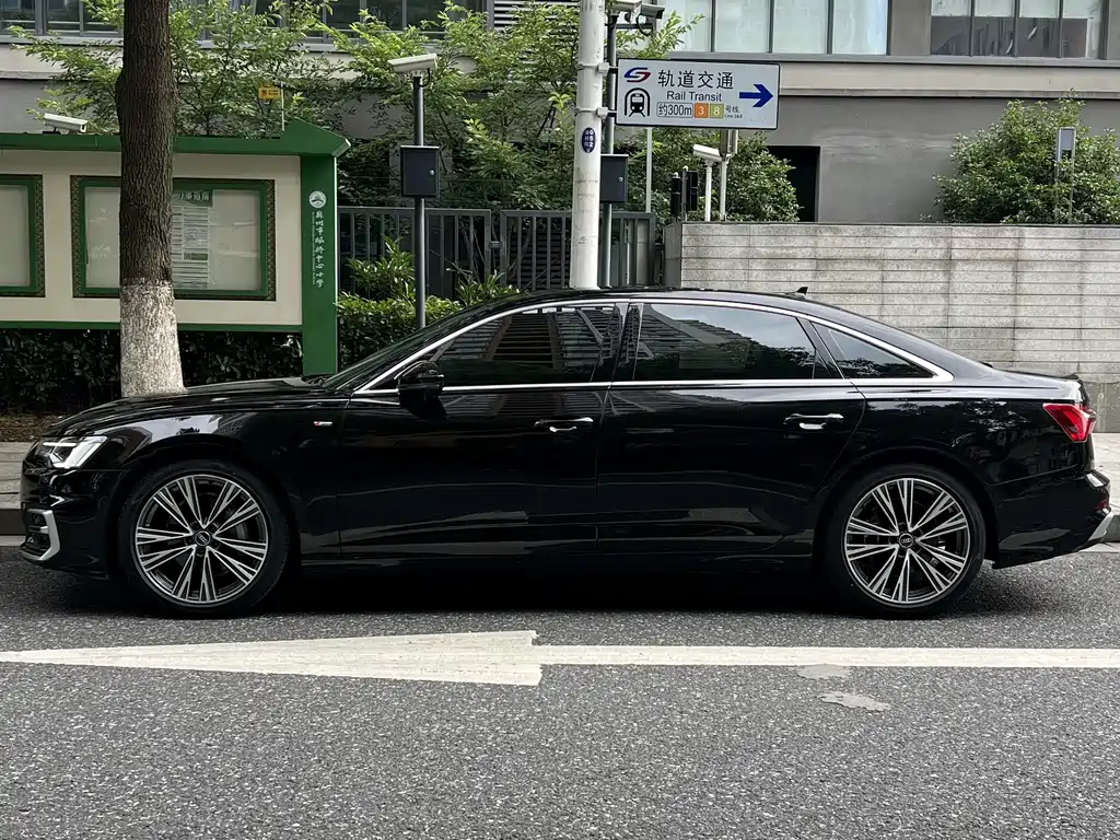 Audi A6L 2025