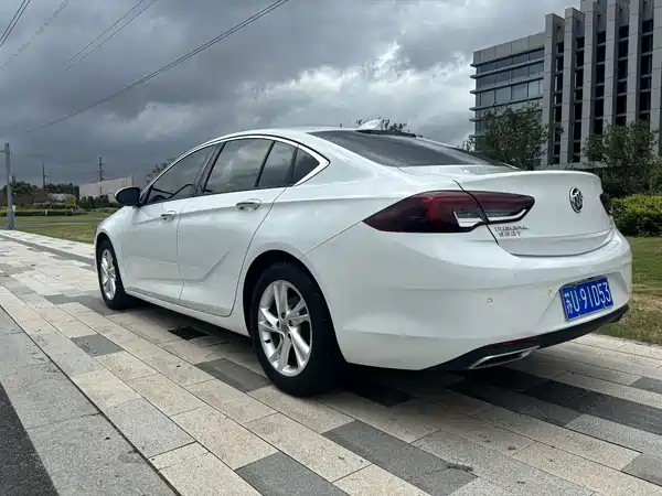 Buick Regal 2021