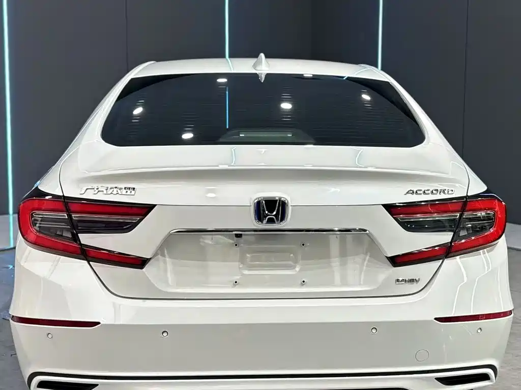 Honda Accord 2022 — фото 7