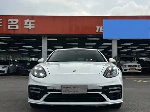 Porsche Panamera 2012